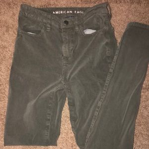 Cute American eagle skinny jeans.